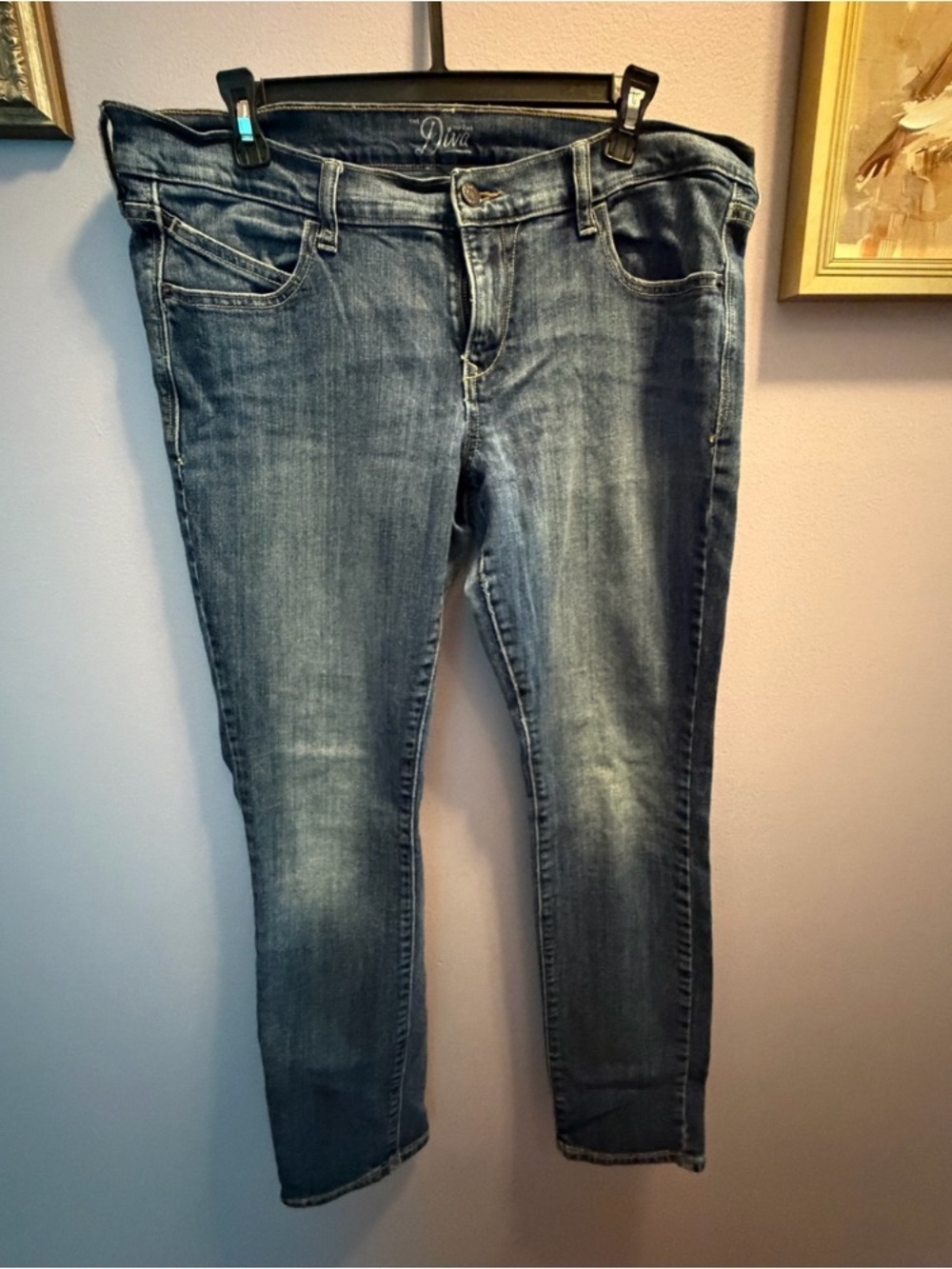 Old Navy Women's Skinny Jeans in Medium Blue Wash